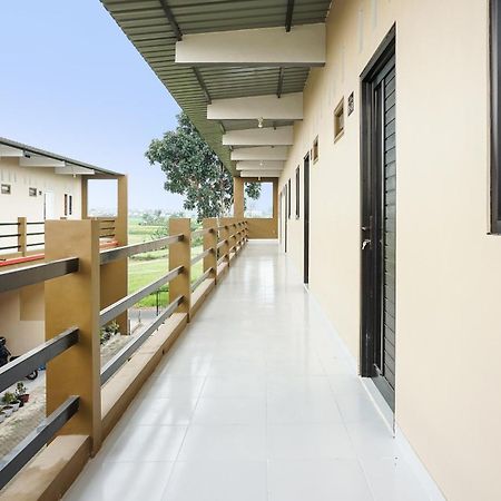 Oyo Life 91569 Omah Wijaya Kusuma Syariah Hotel Malang Exterior photo